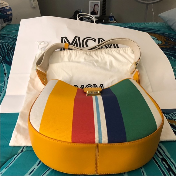 MCM Bag - Picture 5 of 6